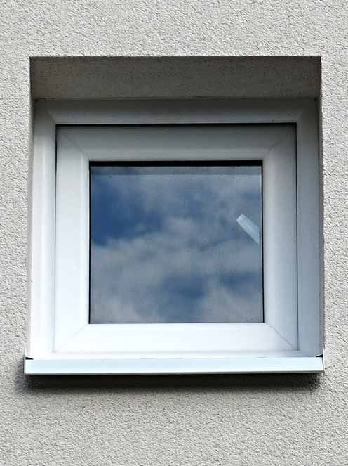 Plastové okno 50 x 50 cm v bílé barvě | od SkladOken.cz